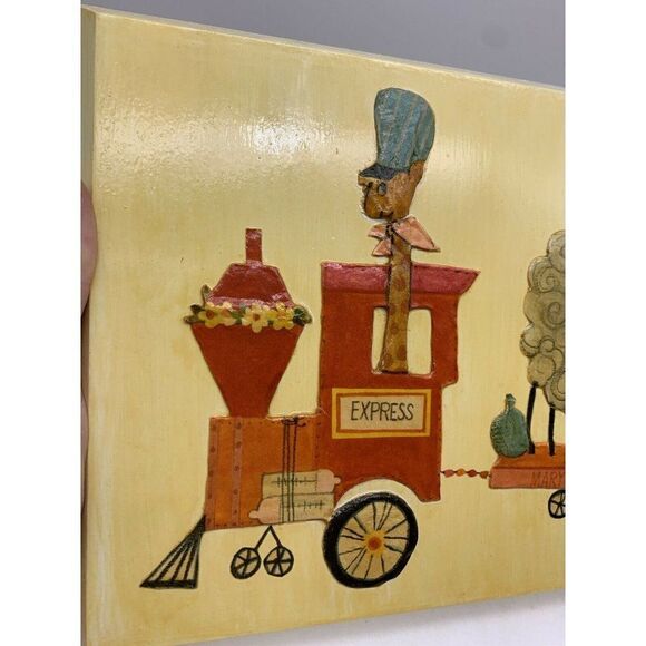 VTG Nursery Rhyme Train Decoupage Wall Hanging - Picture 12 of 12
